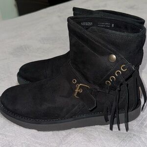 Ugg Australia Womens UGG Collection
Karisa Stingray boots Suede Black